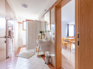 Chcete si odpočinout uprostřed nádherné jihočeské přírody? Chalupa Těšínov je správná volba.