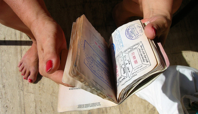 O česká víza loni žádalo rekordních 813 tisíc lidí