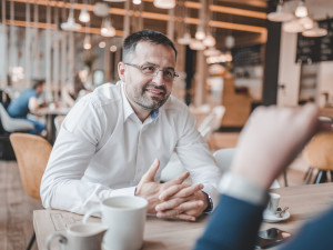 Předávání rodinných podniků z generace na generaci sleduji s otazníkem, říká Tomáš Raška. Se svou firmou zachránil Slavii i Zoot