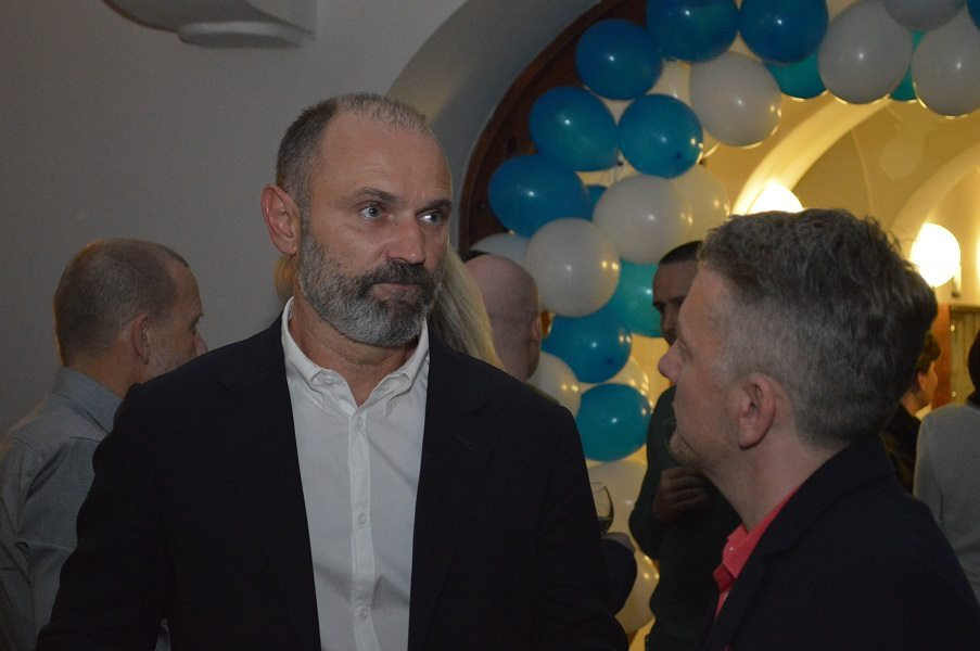 size4-15517694179899-124-13006744-990802634308549-6384389290834244971-n