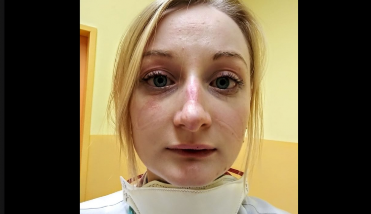 Už nemůžeme. Nespíme, nejíme. Lidé nám přitom lžou, jen aby byli otestování, svěřila se na sítích doktorka z Bulovky.