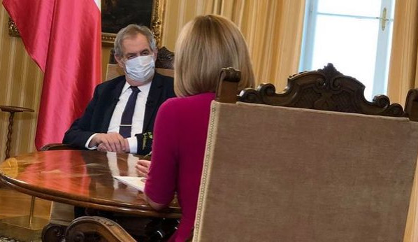 V projevu k Velikonocům prezident Zeman vyzval k solidaritě.