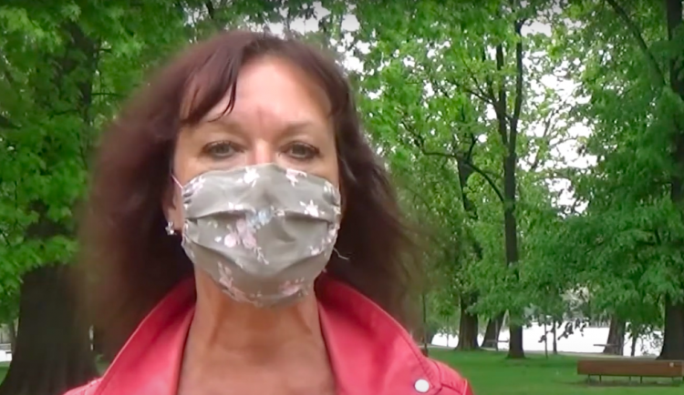 Pražští komunisté oslavili První máj. Semelová zkritizovala režim. Chceme socialismus, vzkázala.