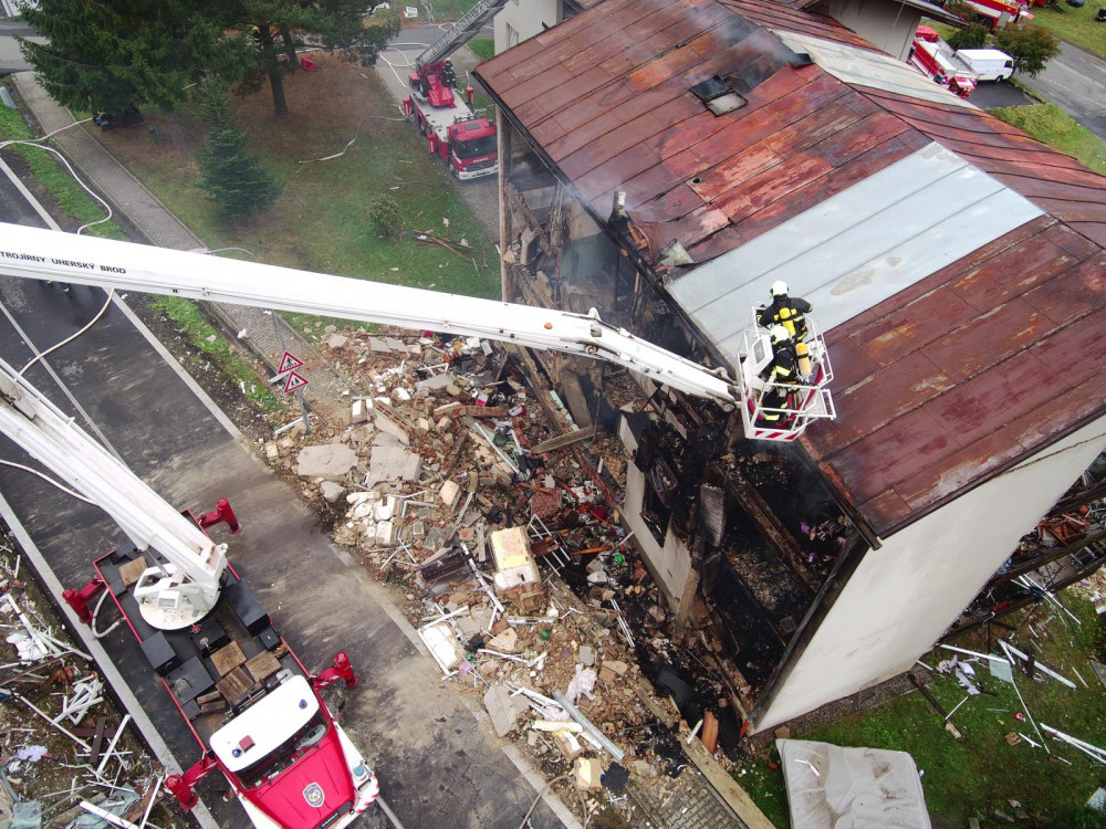 Kriminalisté uzavřeli říjnovou tragédii v Lenoře. Případ odložili, protože pachatel při výbuchu zemřel