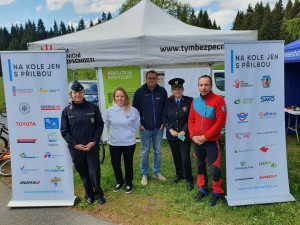 Projektu Na kole jen s přilbou je deset let. S cyklisty bude slavit napříč celou republikou