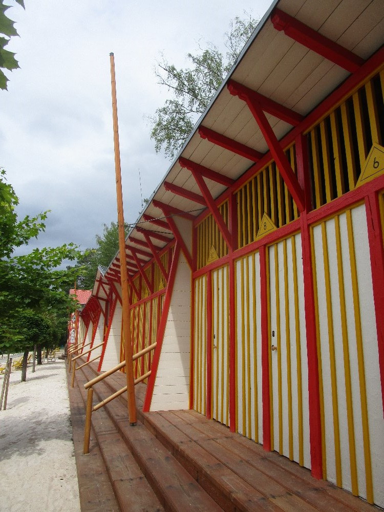 FOTO: Po rekonstrukci se otevírá koupaliště Dachova u Hořic. Koupaliště opět vypadá jako v 30. letech