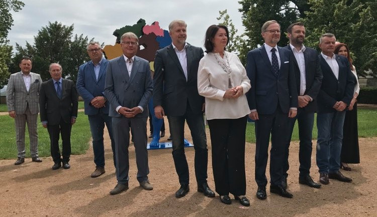 ODS dnes v Grébovce zahájila předvolební kampaň s heslem „Postavme Česko na nohy!“