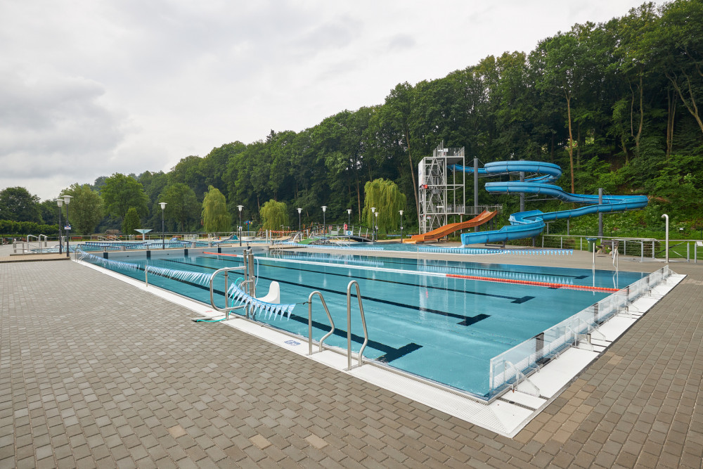 Trutnov dnes otevřelo nově zrekonstruované koupaliště. Stálo 75 milionu korun .