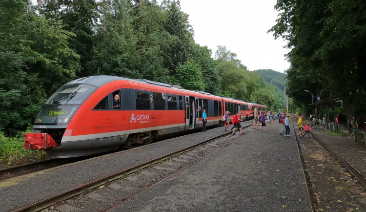 O sezónní linky je velký zájem. Kraj posílí spoje na Maloskalsko a do Českého ráje