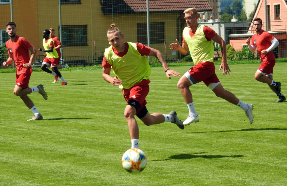 Znovu do práce. Fotbalisté FC Vysočina včera nastoupili do letní přípravy