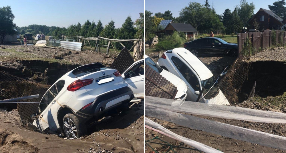 Na okraji Prahy se propadla zahrada. V jámě skončila dvě auta.