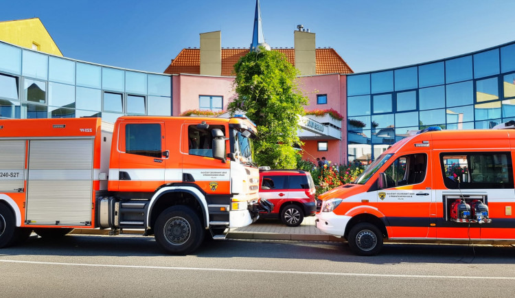 U požáru v domově seniorů zasahovali i hasiči z Libereckého kraje
