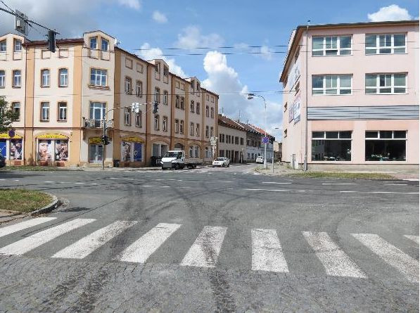 křižovatka ulic Za Škodovkou a Pražská