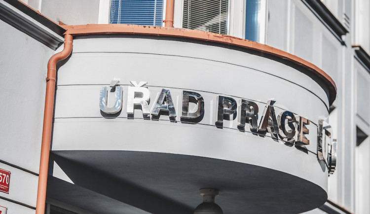 Srpnový počet lidí bez místa byl nejvyšší za poslední tři roky