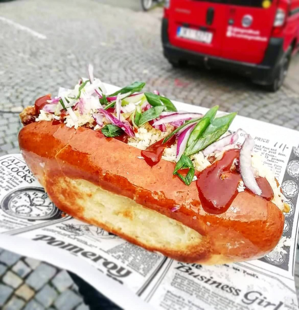Do Hradce Králové míří druhý ročník Food Truck Festu. Kvůli koronaviru se málem nekonal