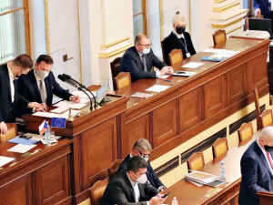 Dnešní jednání v poslanecké sněmovně.