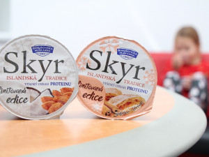 Islandská tradice v českých domovech. SKYR Bohušovické mlékárny zasytí, potěší a osladí vám den. A venku má novou zimní edici!