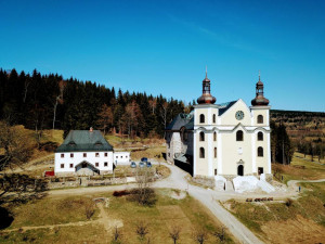 Barokní kostel v Neratově v Orlických horách získal cenu Patria Nostra