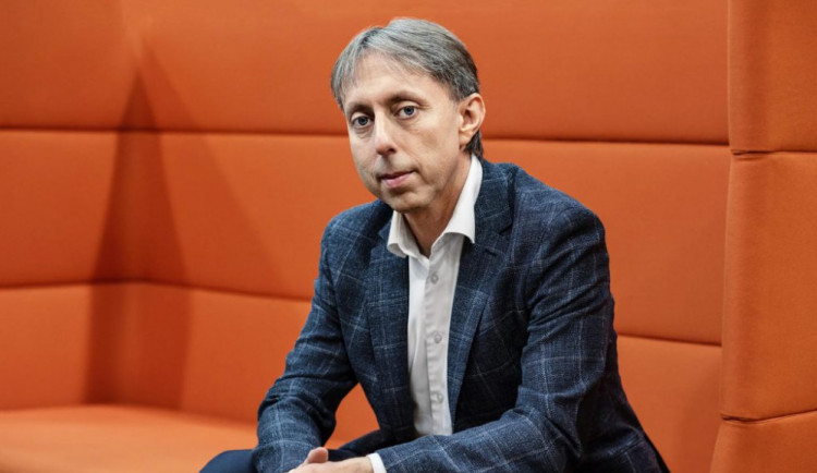 Bez masivního testování se nehneme z místa, říká Jindřich Vobořil. Řešením jsou antigenní testy