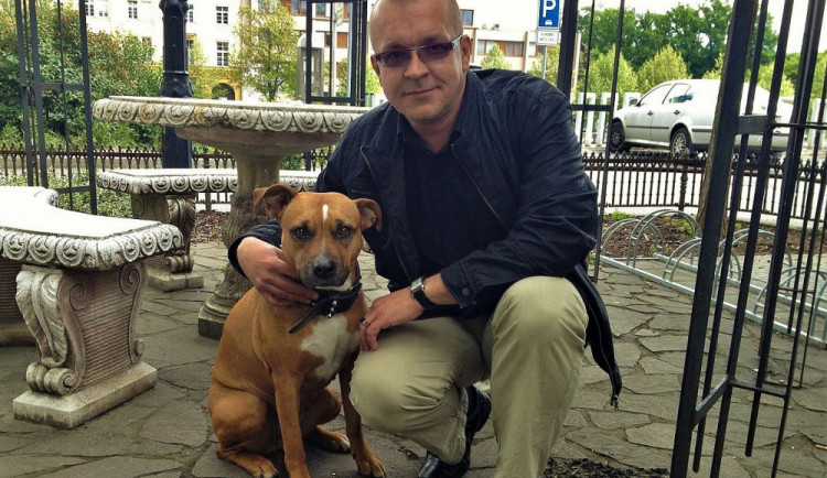 Jaroslav Škárka musí kvůli svým výrokům ukončit pracovní poměr ve Věznici Plzeň, kde byl vychovatelem odsouzených.