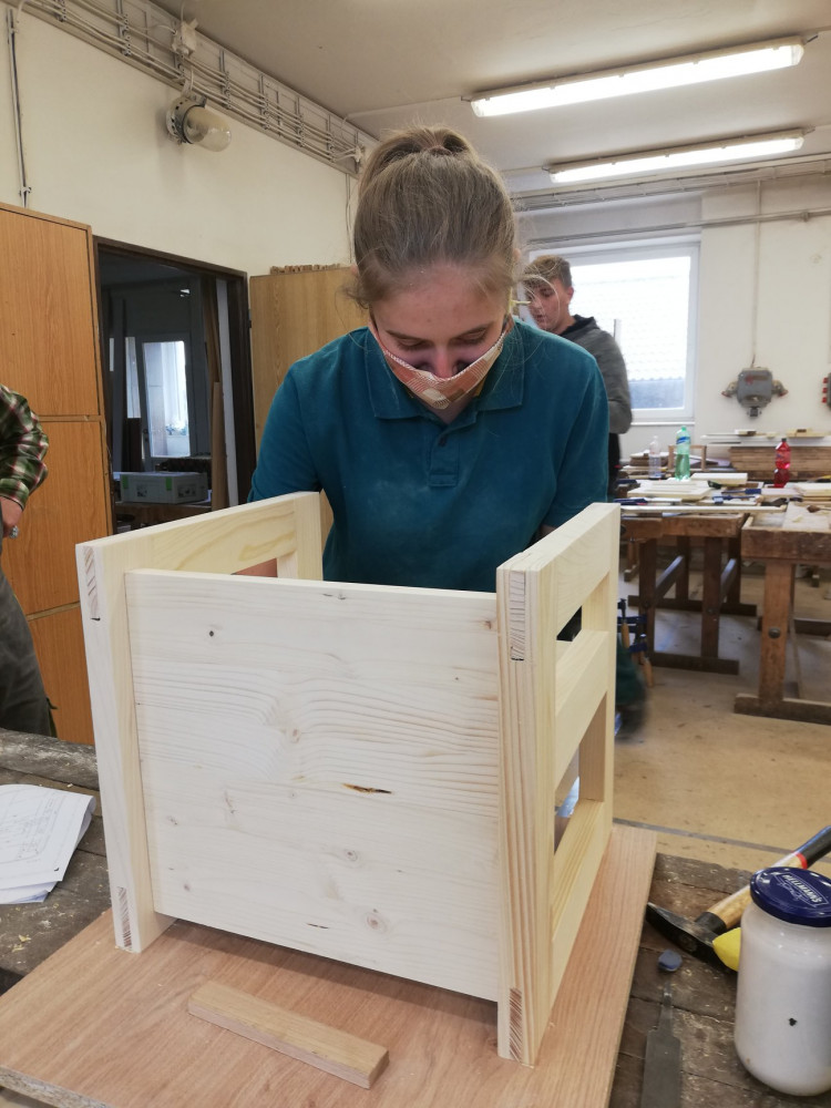 Jako učit dítě jezdit na kole bez toho, že ho na něj posadíte, komentují distanční výuku učiliště