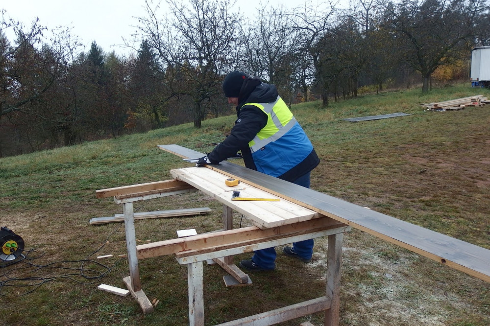 Jako učit dítě jezdit na kole bez toho, že ho na něj posadíte, komentují distanční výuku učiliště