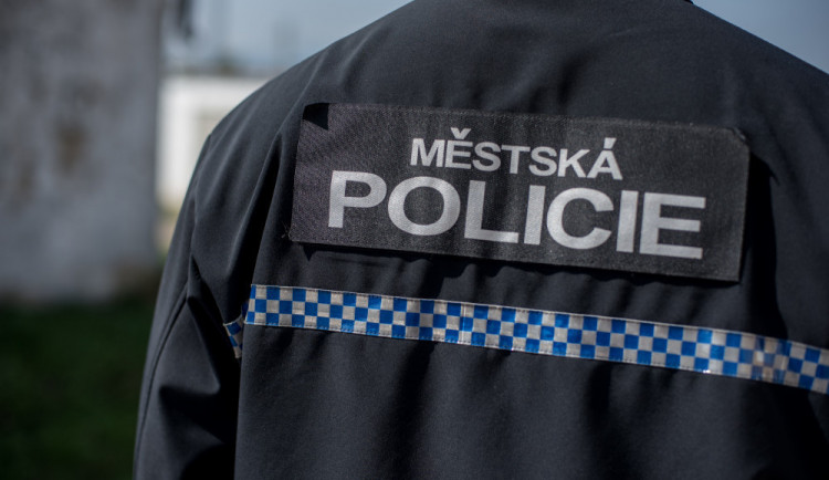 Z opilce se vyklubal nemocný muž. Naštěstí pomoc přišla včas