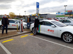 E.ON instaloval do své sítě v Česku stou veřejnou dobíječku pro elektromobily