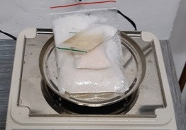 Kriminalisté zadrželi tři výrobce a dealery drog. Po Vysočině prodávali marihuanu a pervitin