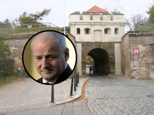 Klaus, Prymula a Faltýnek dostanou pokutu tři tisíce korun