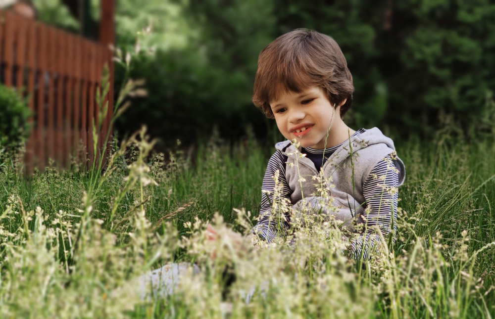 Život s autistou je nesmírně náročný, ale humor neztrácíme, říkají rodiče malého Adámka