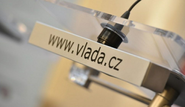 Uzavřené provozovny dostanou 400 Kč za pracovníka a den