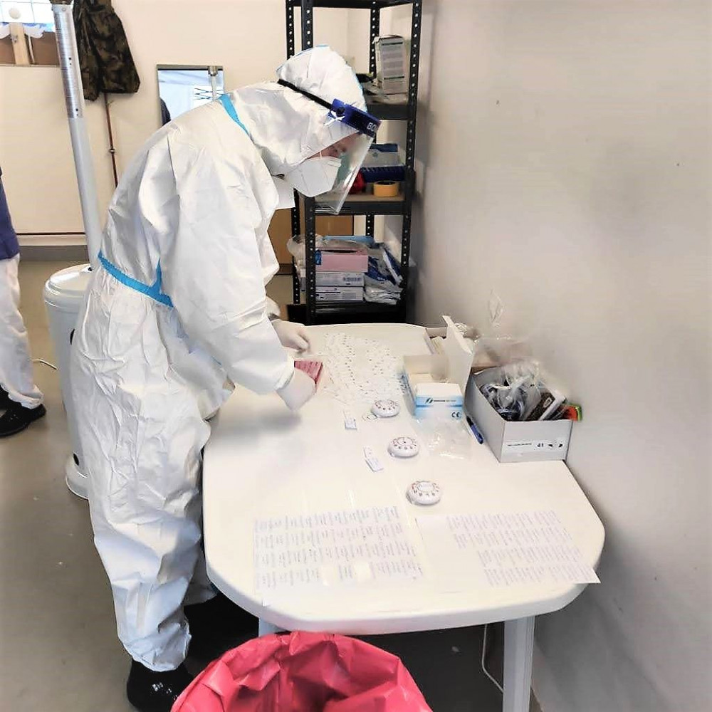 Armádní specialisté pomáhají v Domažlické nemocnici bojovat s covidem