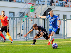 PRŮZKUM: Češi nejraději sledují hokej, fotbal hlavně u žen propadl