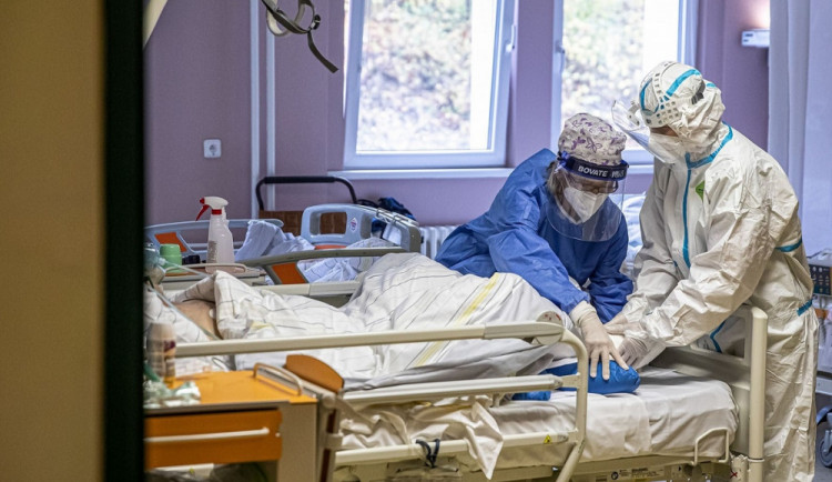 Britská mutace je v Česku v řádu desítek procent