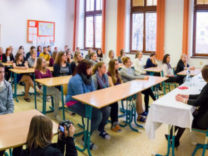 Maturanti by se od března mohli vrátit do škol s testy na covid