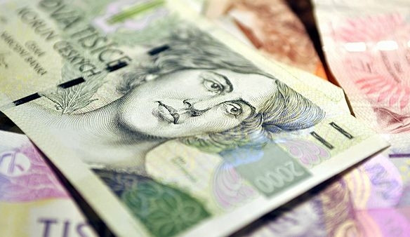 Sněmovna schválila až 370 korun denně lidem v nařízené karanténě
