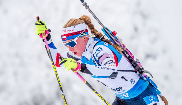 Zlato pro Markétu Davidovou. Biatlonistka z Janova ovládla vytrvalostní závod na světovém šampionátu