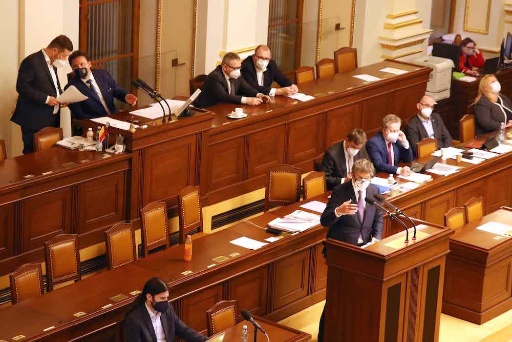 Poslanecka Snemovna Odmitla Prodlouzit Nouzovy Stav Vlada Vyhlasi Novy Rika Andrej Babis Koronavirus Drbna Cz