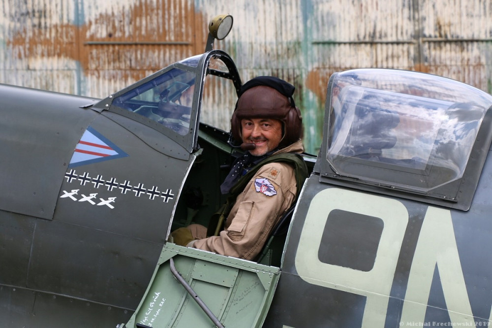 Pilotovat ikonickou stíhačku jako je Spitfire je velká zodpovědnost a pocta, říká pilot Jiří Horák