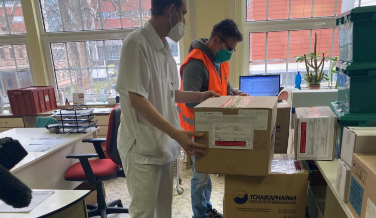 Ivermektin není žádná experimentální léčba bez důkazů, ohrazují se lékaři