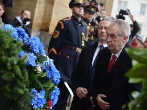 Zeman bude chtít odvolání Blatného i šéfky SÚKL kvůli Sputniku