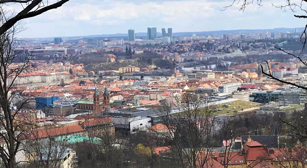 Pivovar, rušný Anděl a smíchu stejně jako jinde. Podívejte se, jak se žije na Smíchově