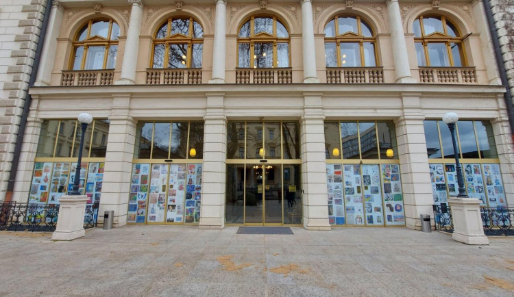 Besední dům oživilo 200 kreseb dětí z uměleckých škol