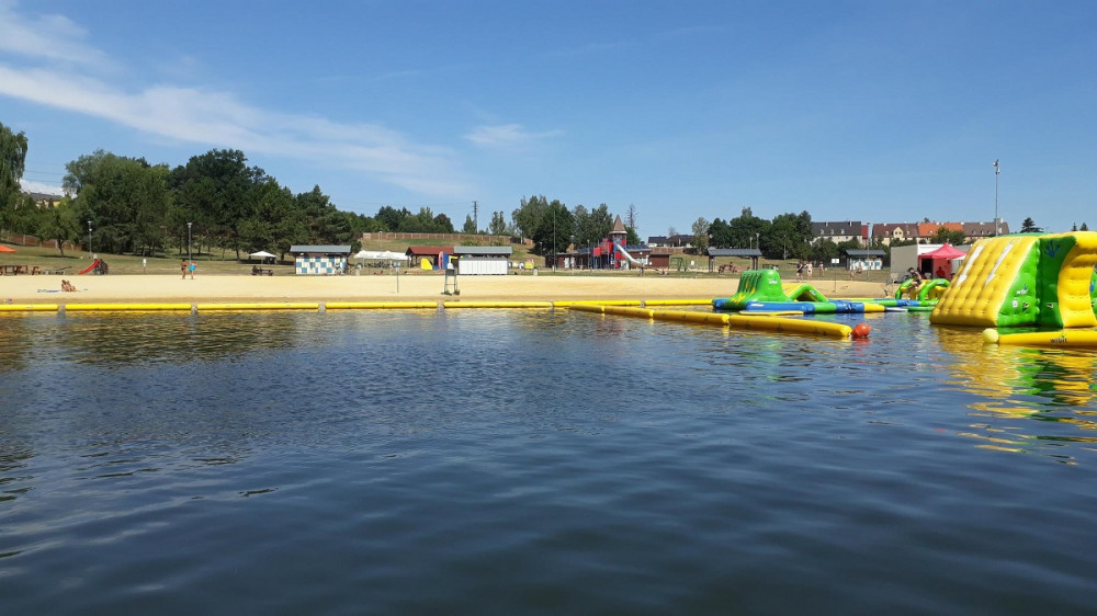 Koupaliště čeká nákladná oprava, letní sezona ale ohrožena nebude