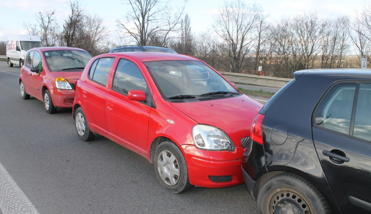Další případy alkoholu za volantem. Na Brněnsku bouraly dvě opilé řidičky