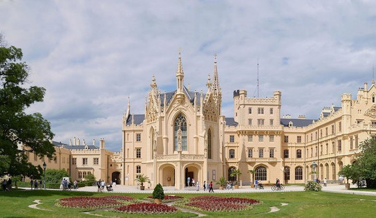 Jihomoravské hrady a zámky mají milionové ztráty. Kasteláni doufají v brzké otevření