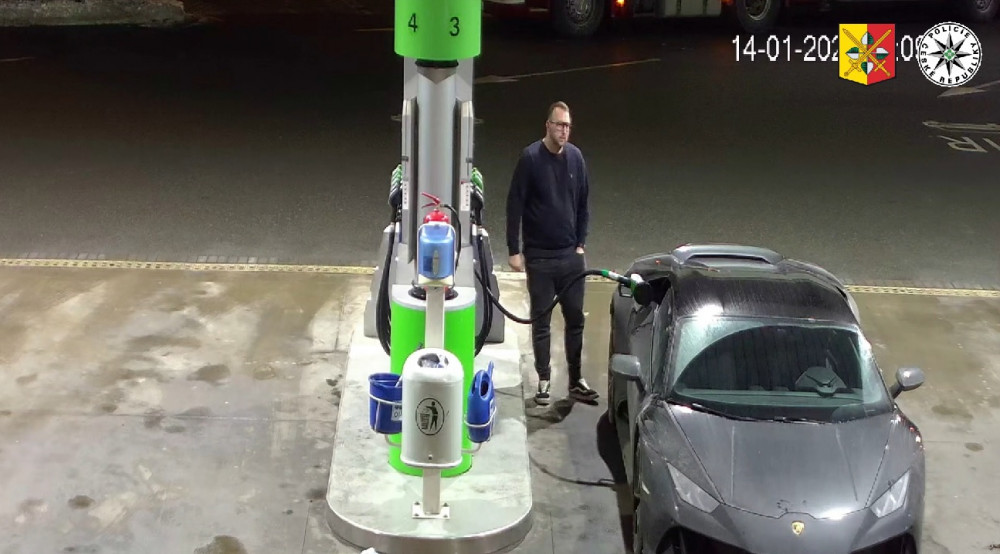 Pražští kriminalisté pátrají po luxusním autě za pět milionů korun