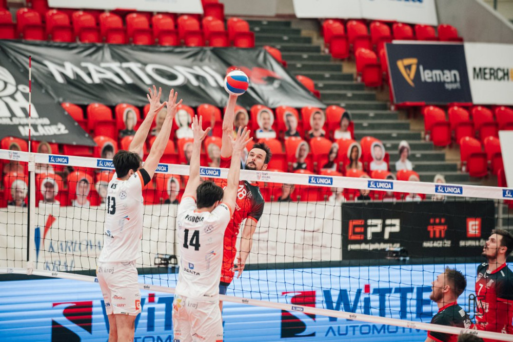 Volejbalisté Českých Budějovic porazili Karlovarsko, finále rozhodne pátý zápas
