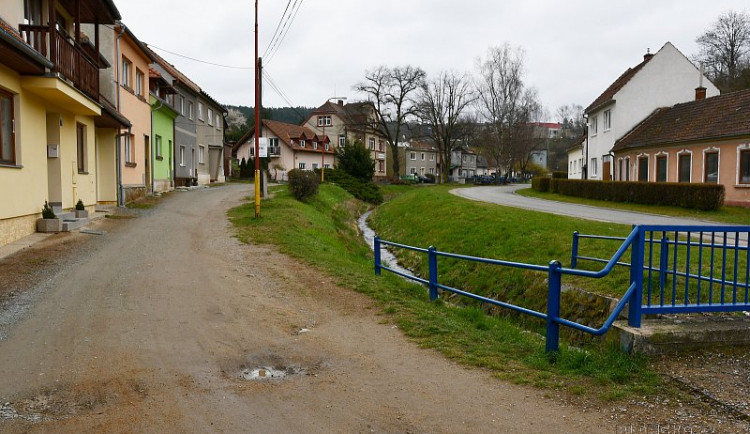 Hlavní spojnici Blanska s oblastí Palava letos čekají dlouho plánované opravy